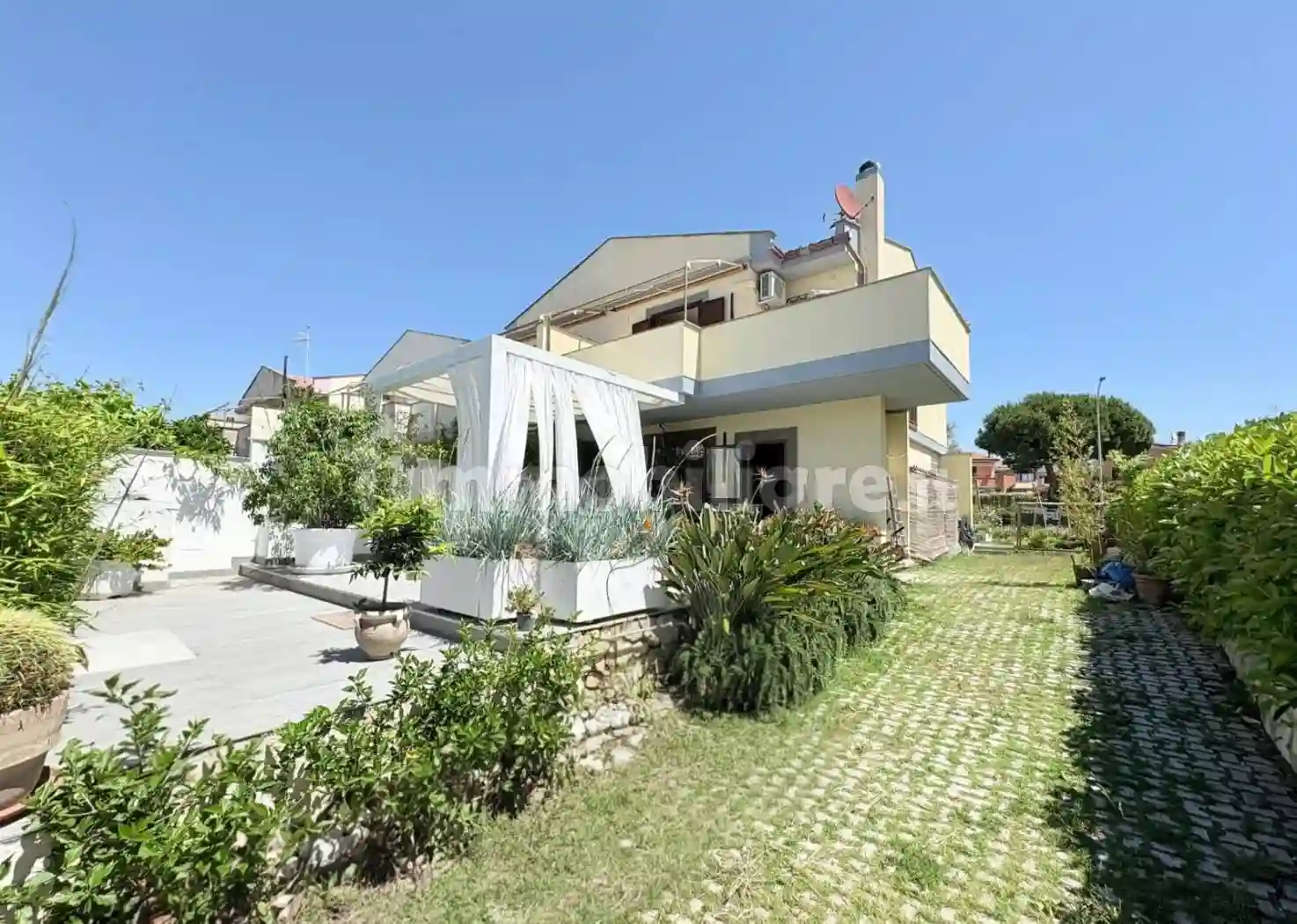Villa - foto 2