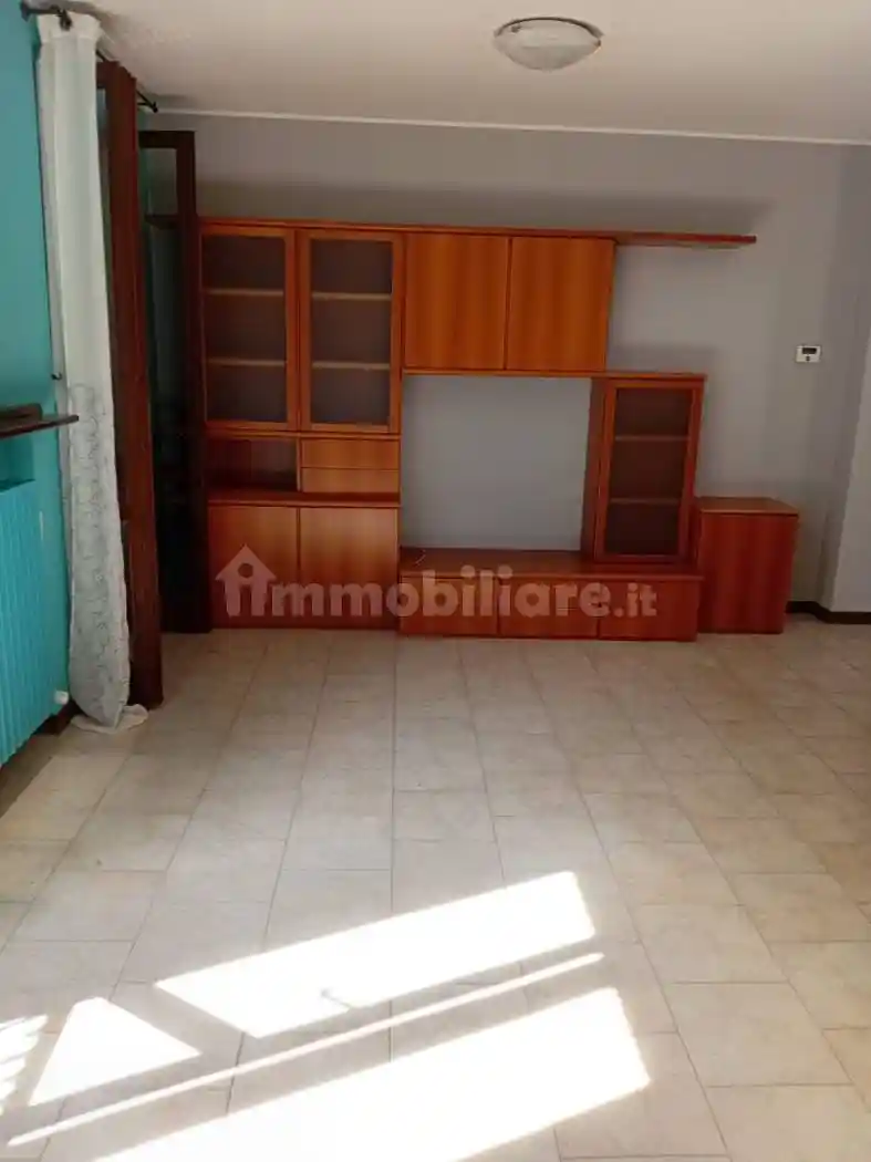 Appartamento in vendita a Voghera