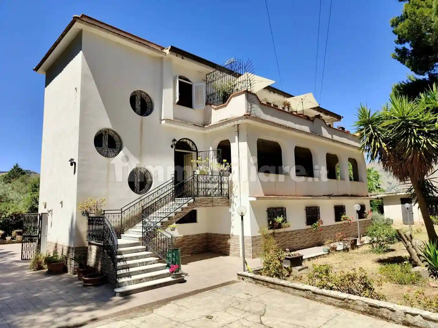 Villa - foto 2