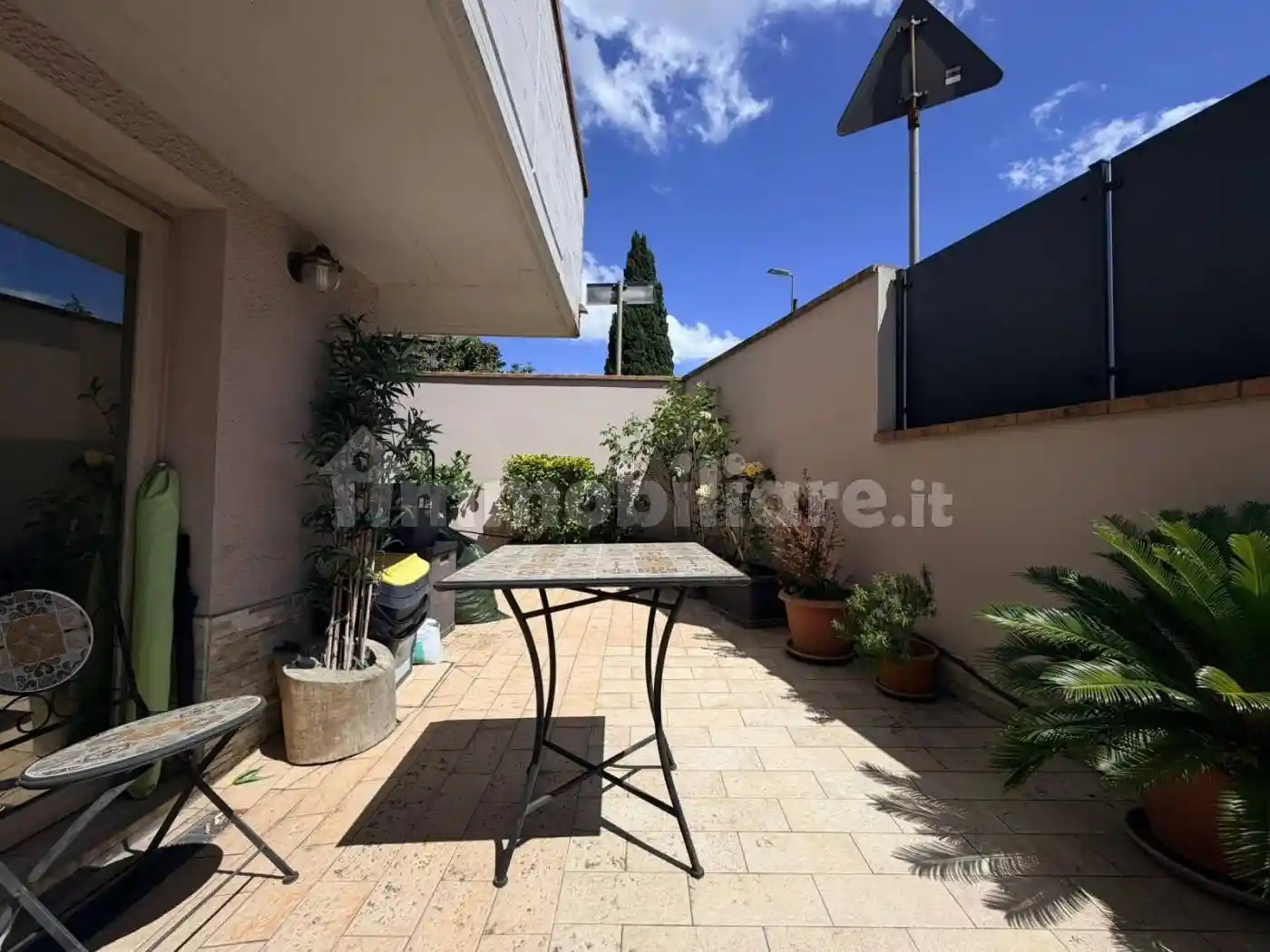 Casa indipendente in vendita a Campi Bisenzio