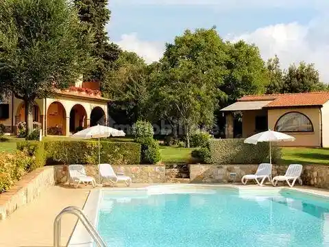 Rustico - Casale in vendita a Scansano