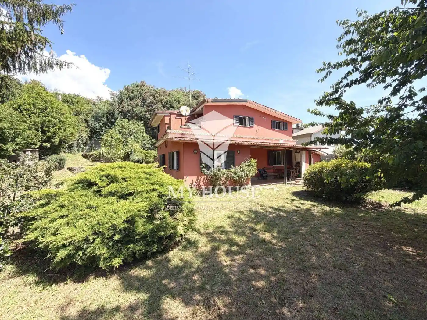 Villa in vendita a Labico