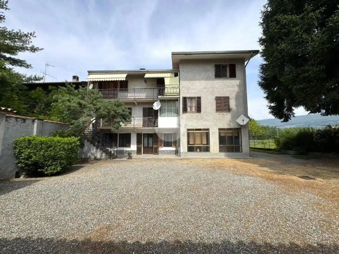 Appartamento in vendita a Bollengo