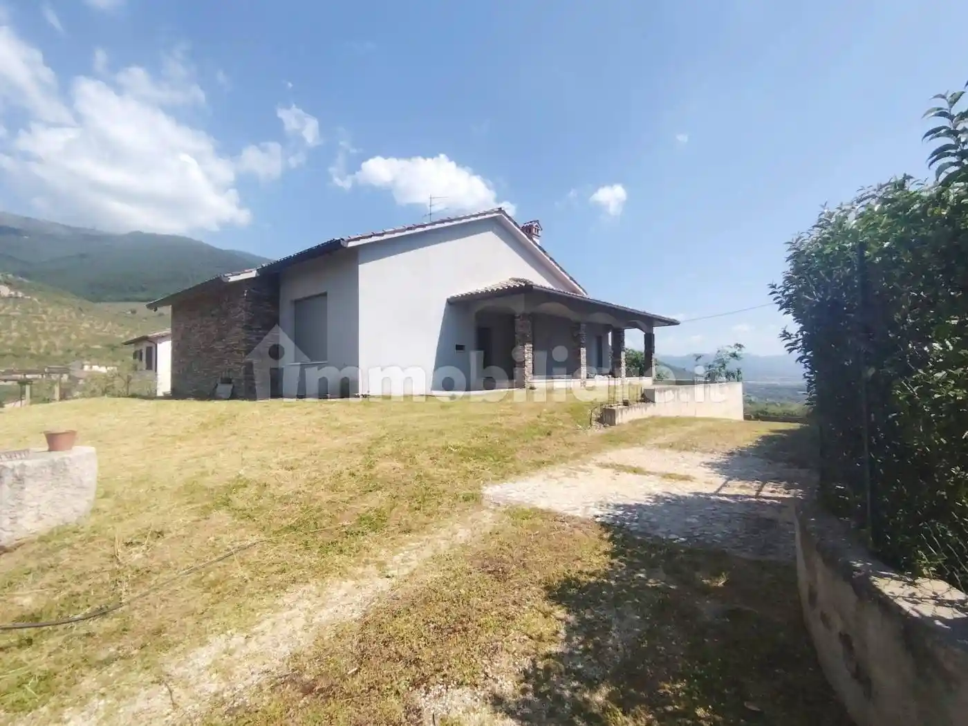 Villa in vendita a Trevi