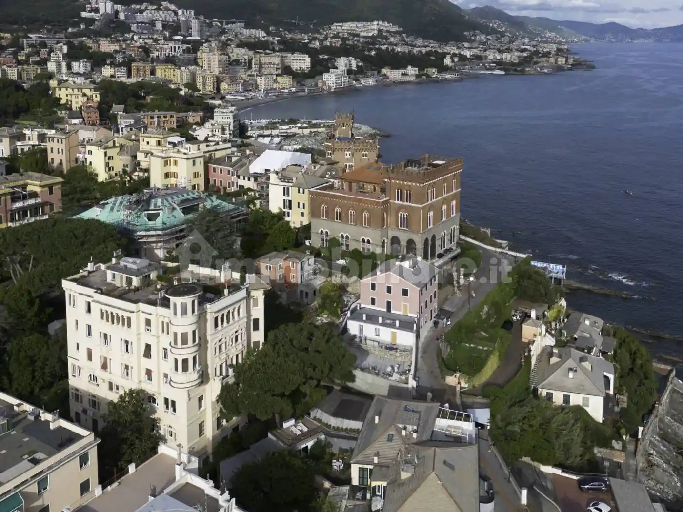 Appartamento in vendita a Genova