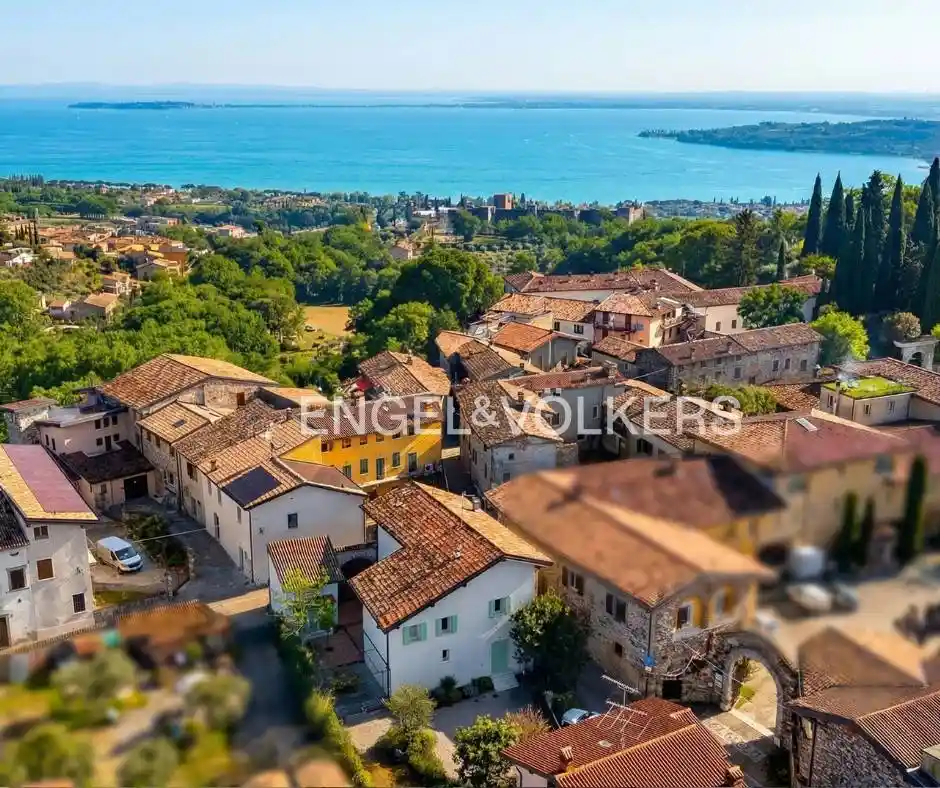 Villa in vendita a Padenghe sul Garda