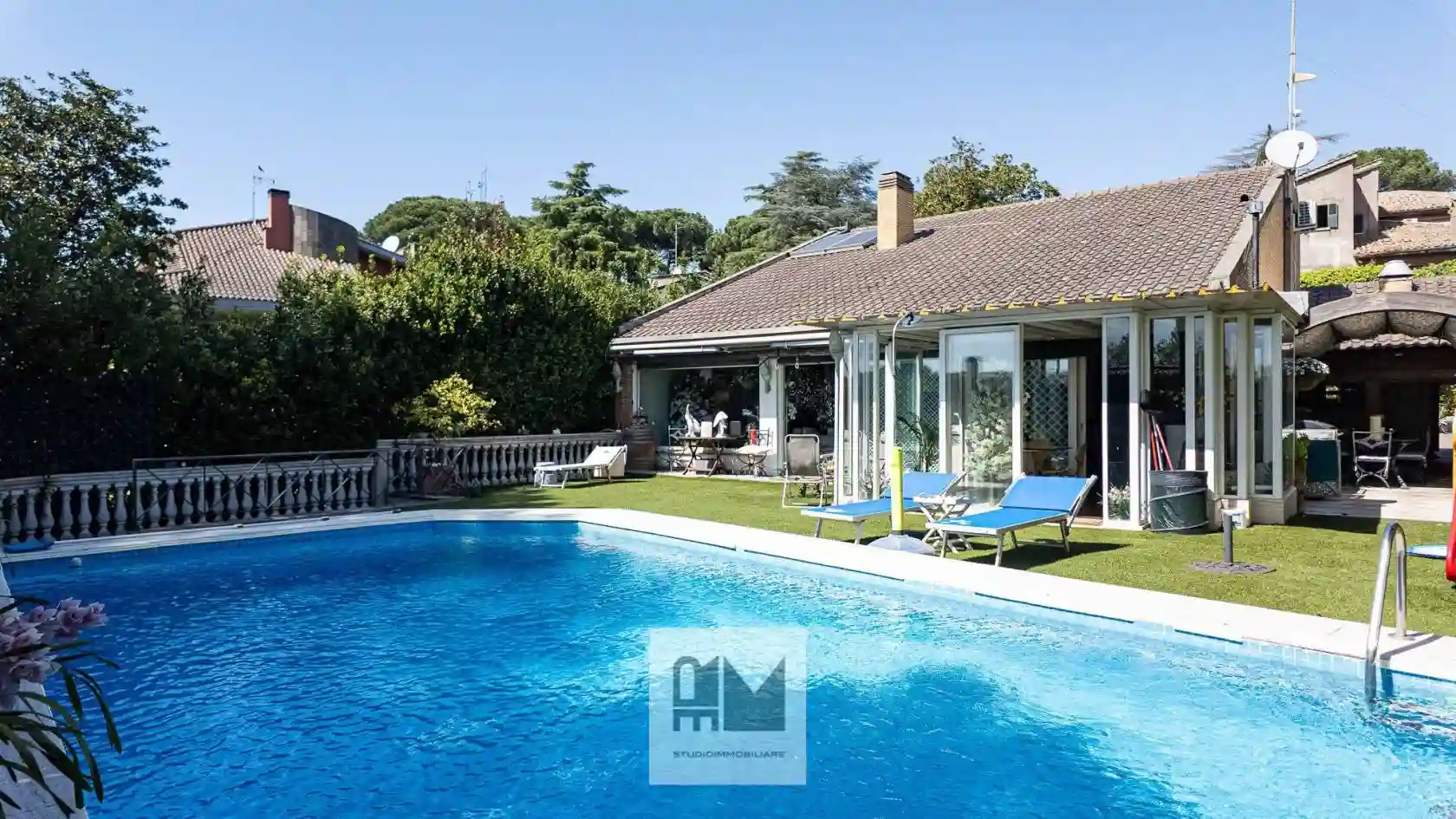 Villa - foto 2