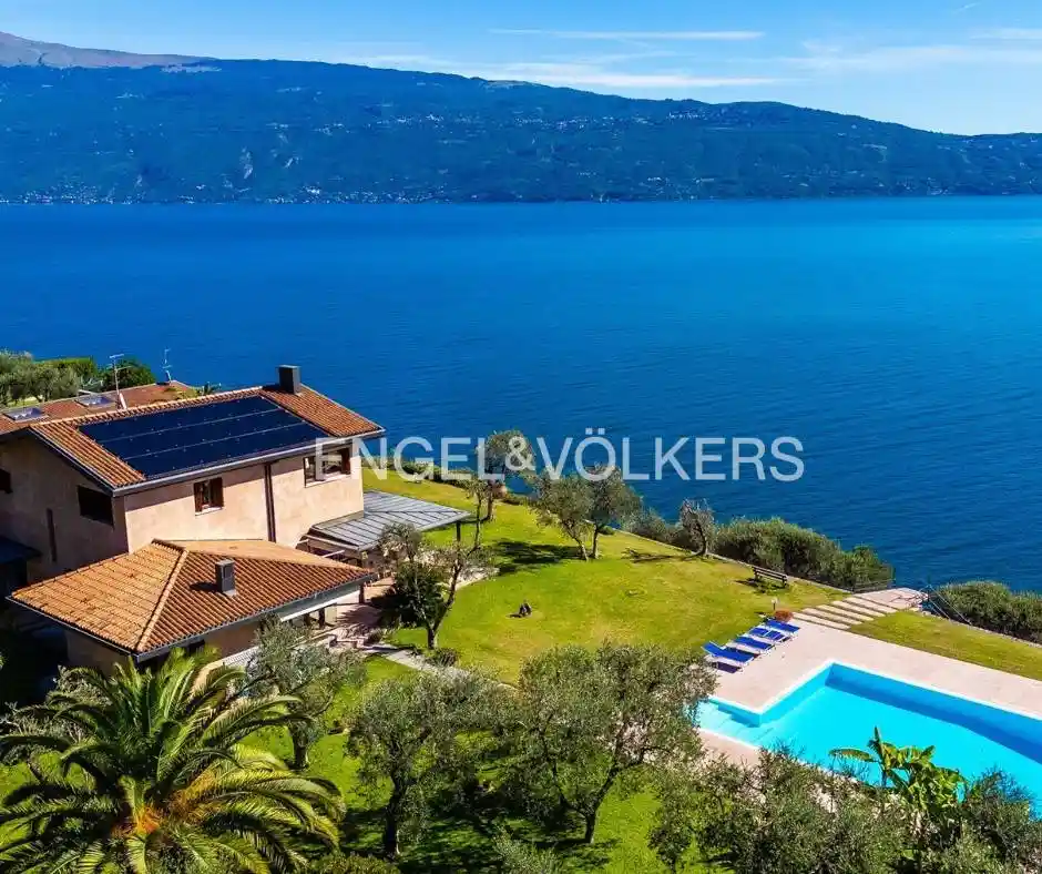 Villa in vendita a Toscolano-Maderno