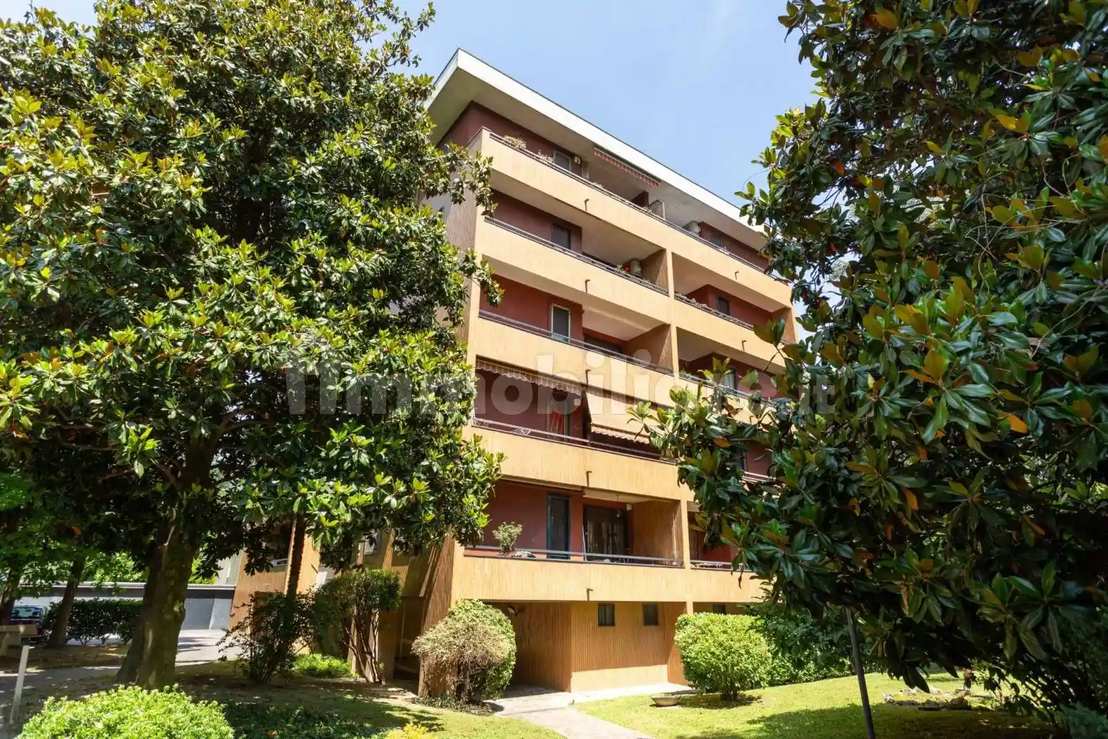 Appartamento in vendita a Cesano Boscone