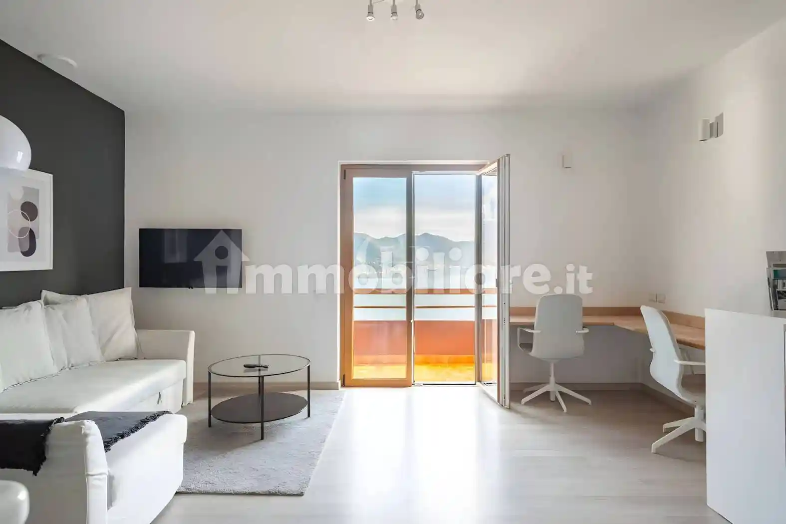 Appartamento in vendita a Riva di Solto