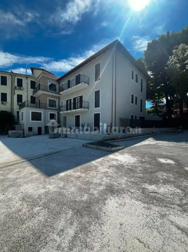 Appartamento in vendita a Grottaferrata