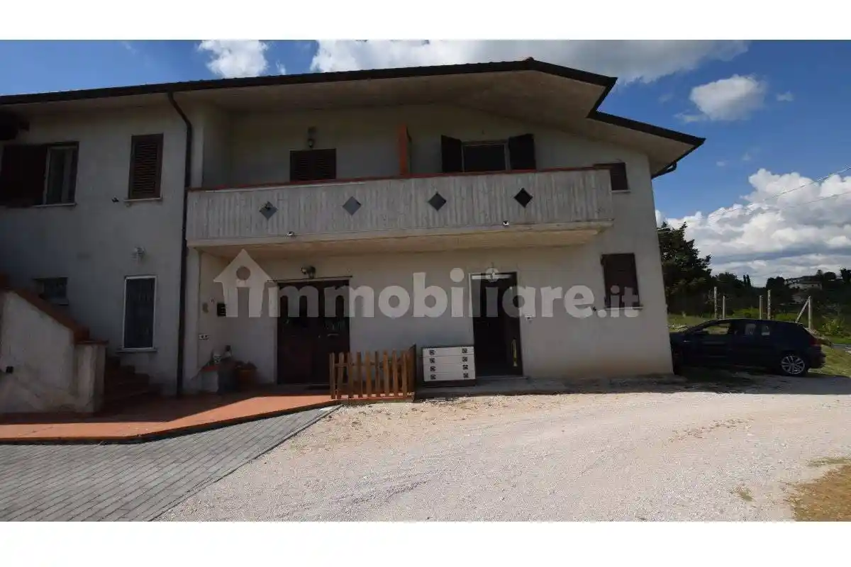 Casa indipendente in vendita a Gubbio