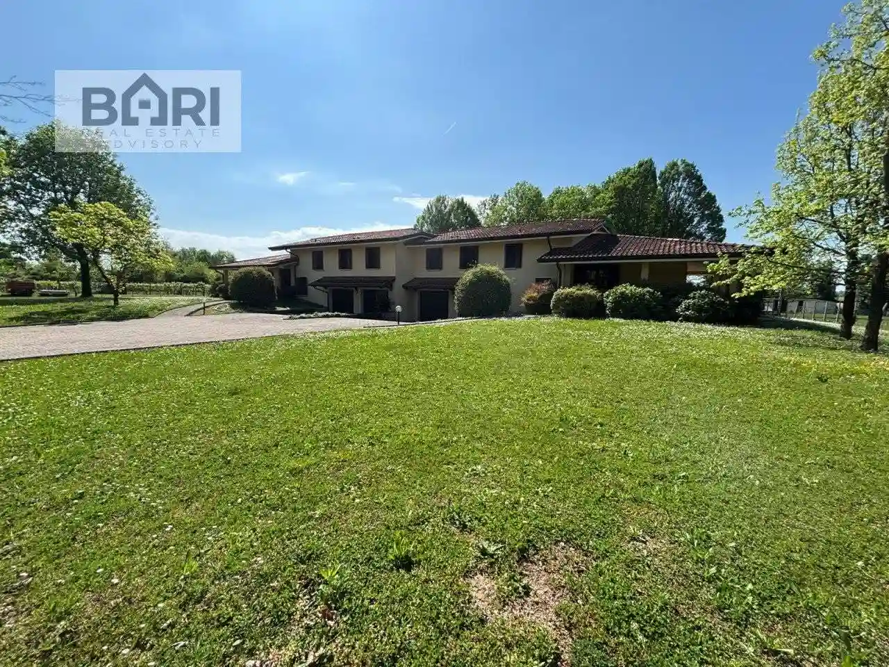 Villa - foto 2
