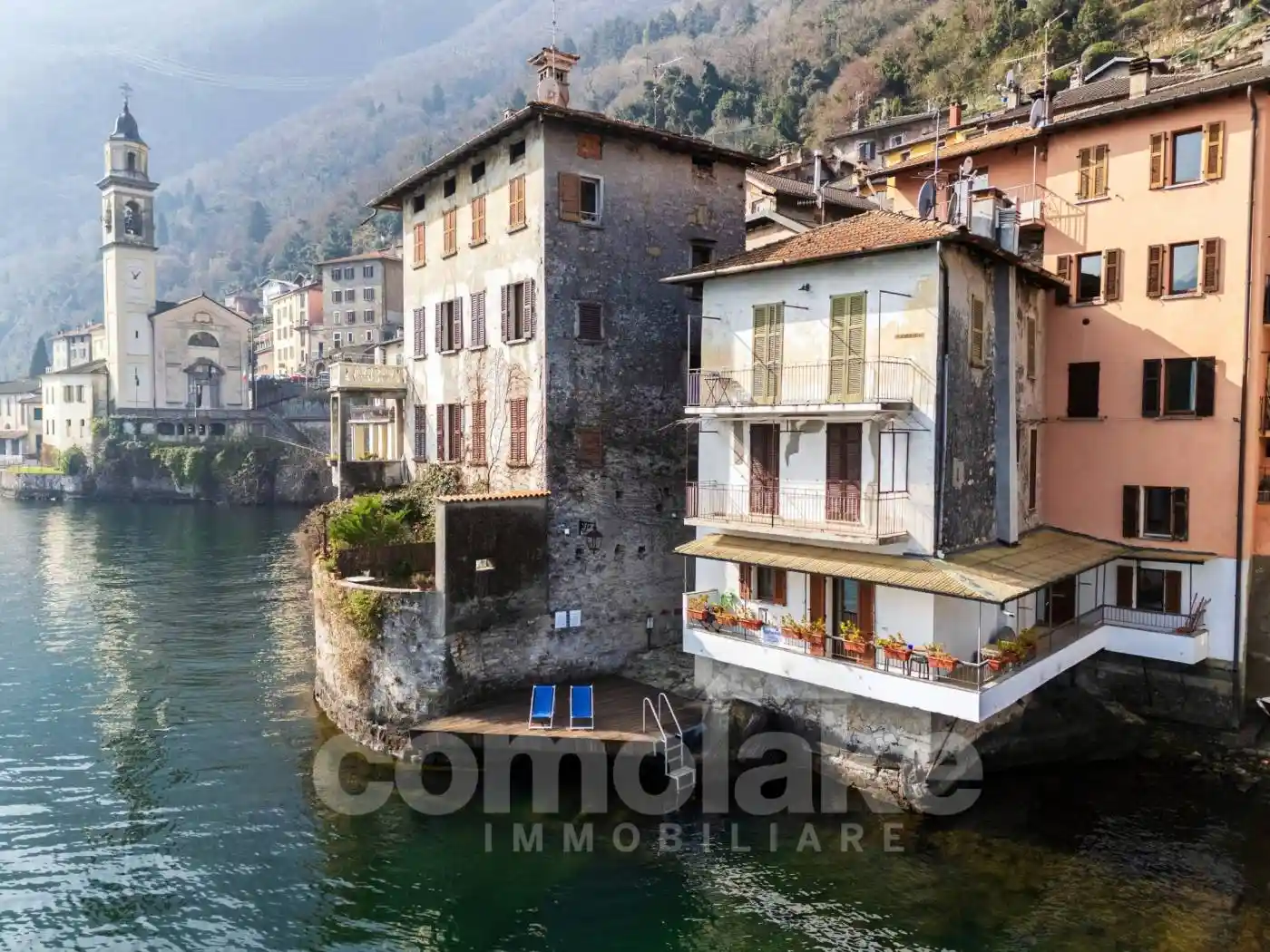 Appartamento in vendita a Laglio