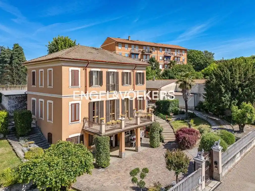 Villa in vendita a Meda
