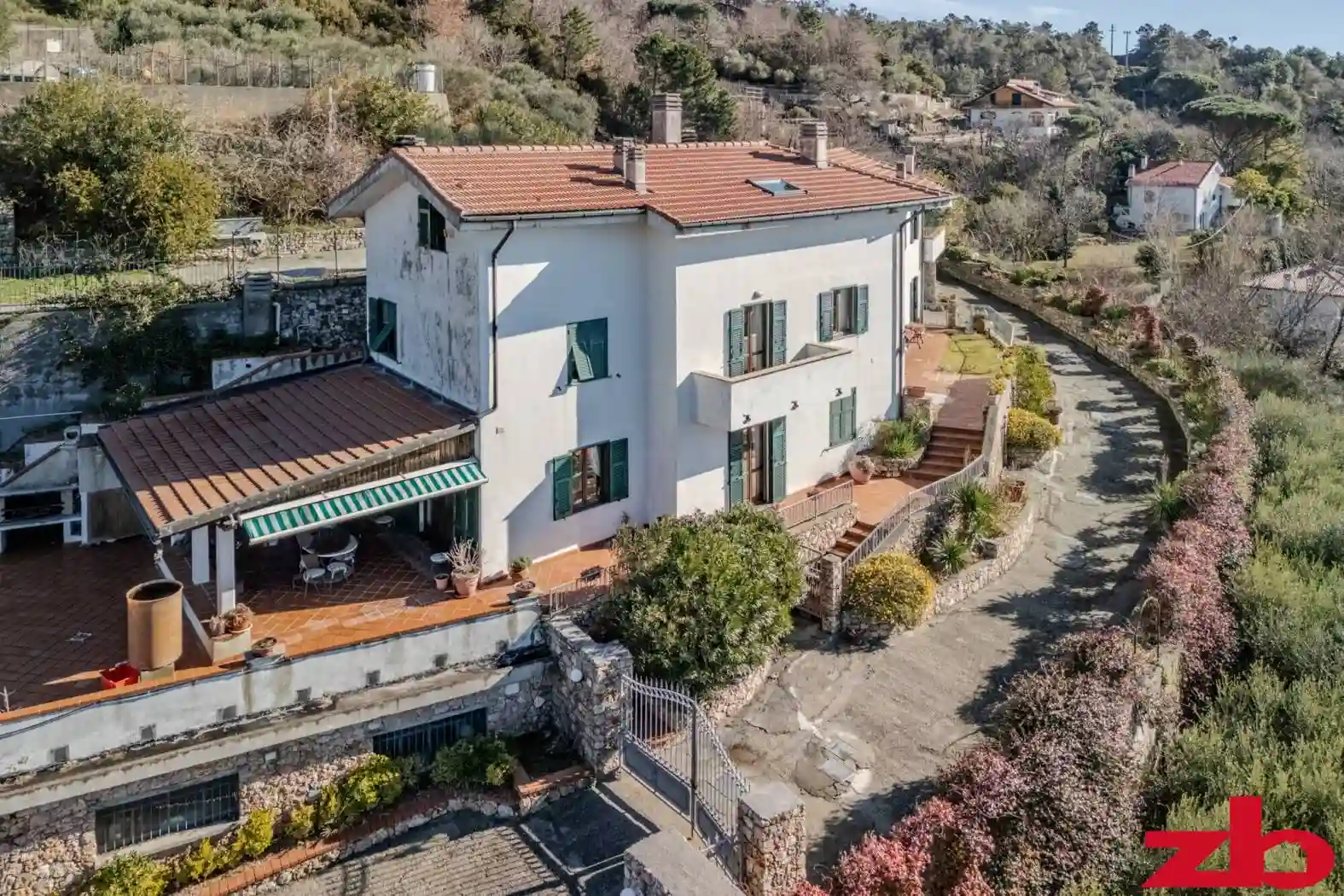 Villa - foto 2