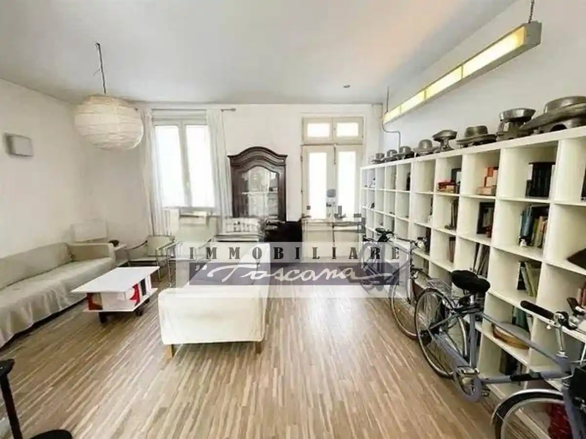 Villa in vendita a Viareggio