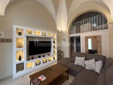 Villa in vendita a Aradeo