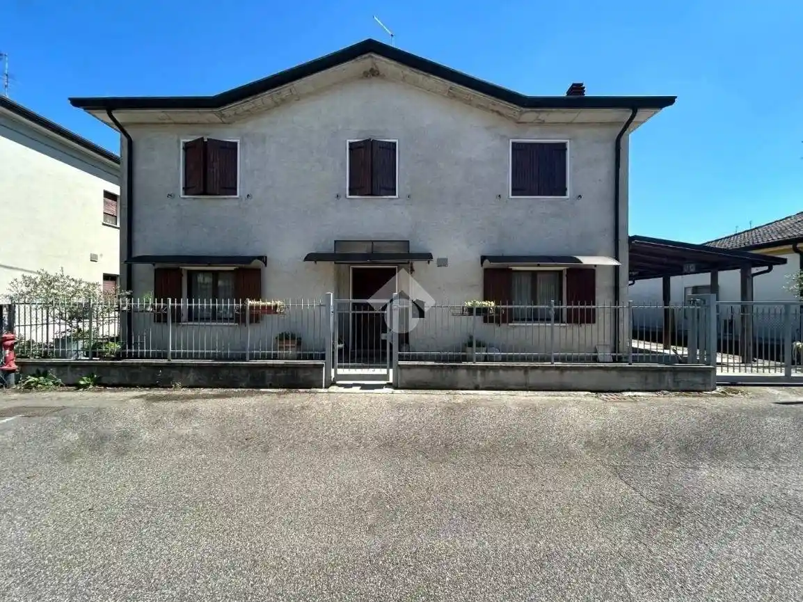 Villa in vendita a Isola della Scala