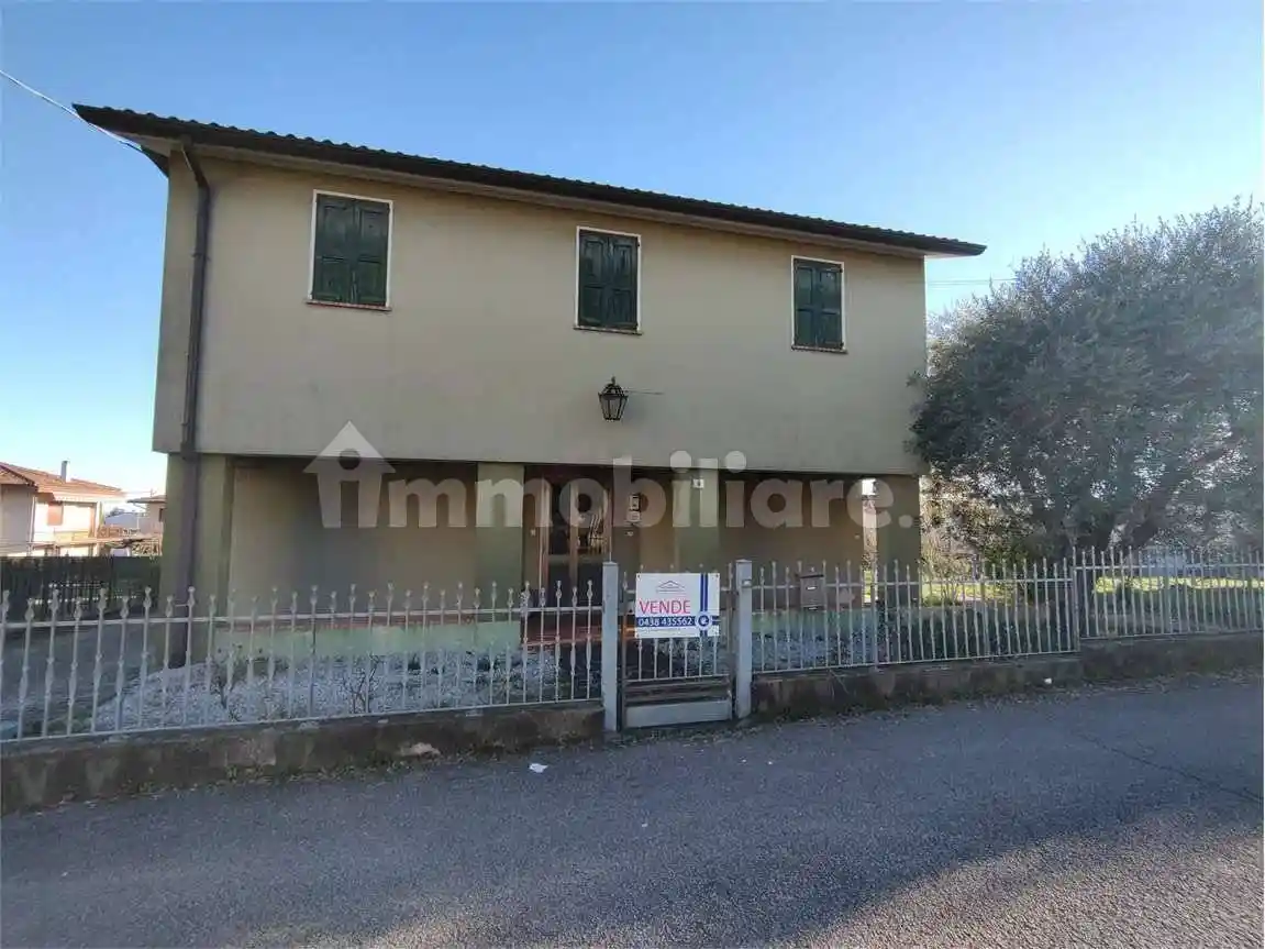 Casa indipendente in vendita a Susegana
