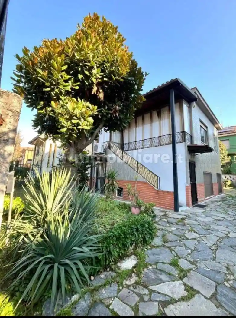 Villa in vendita a Brugherio