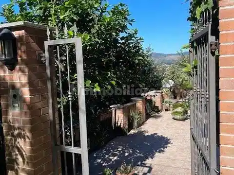 Villa in vendita a Frosinone