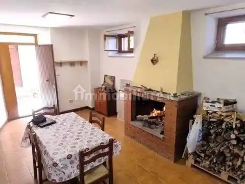Villa in vendita a Preci