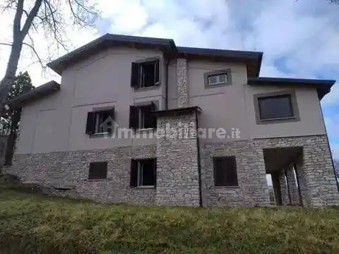 Villa in vendita a Cascia