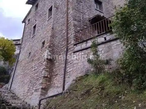 Appartamento in vendita a Preci