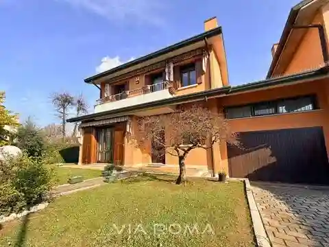 Villa - foto 2