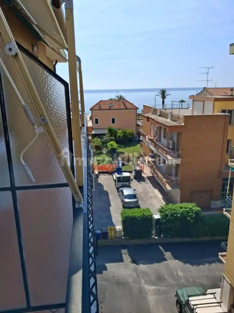 Appartamento in vendita a Pietra Ligure