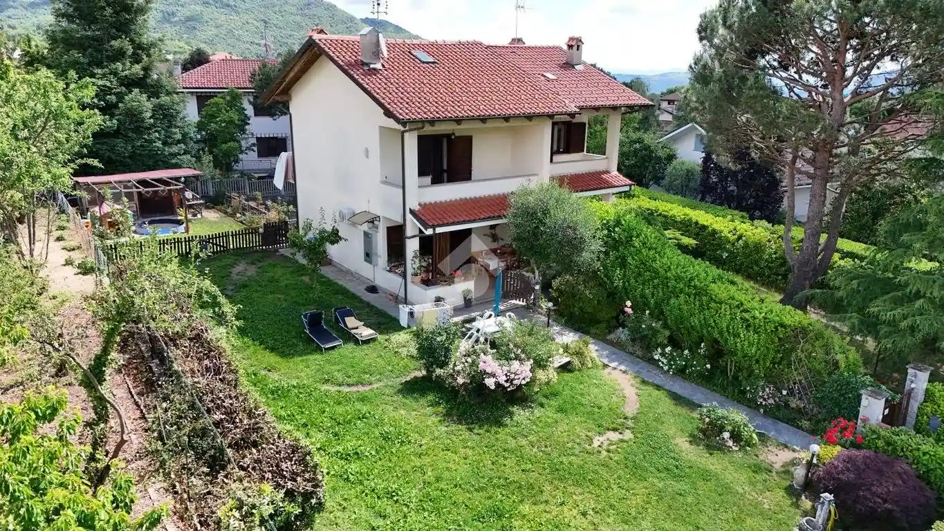Villetta a schiera in vendita a Coazze