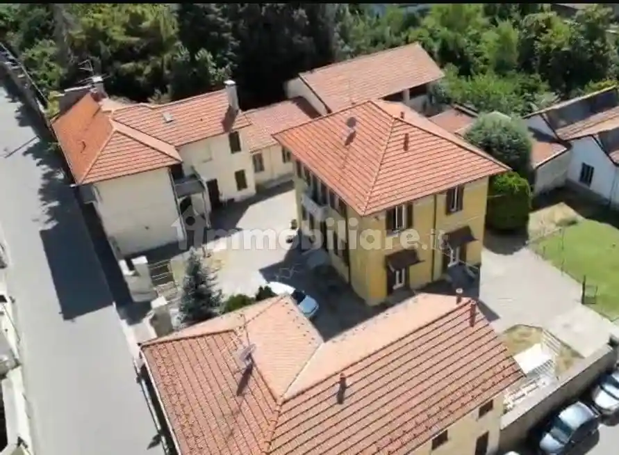 Villa in vendita a Buscate