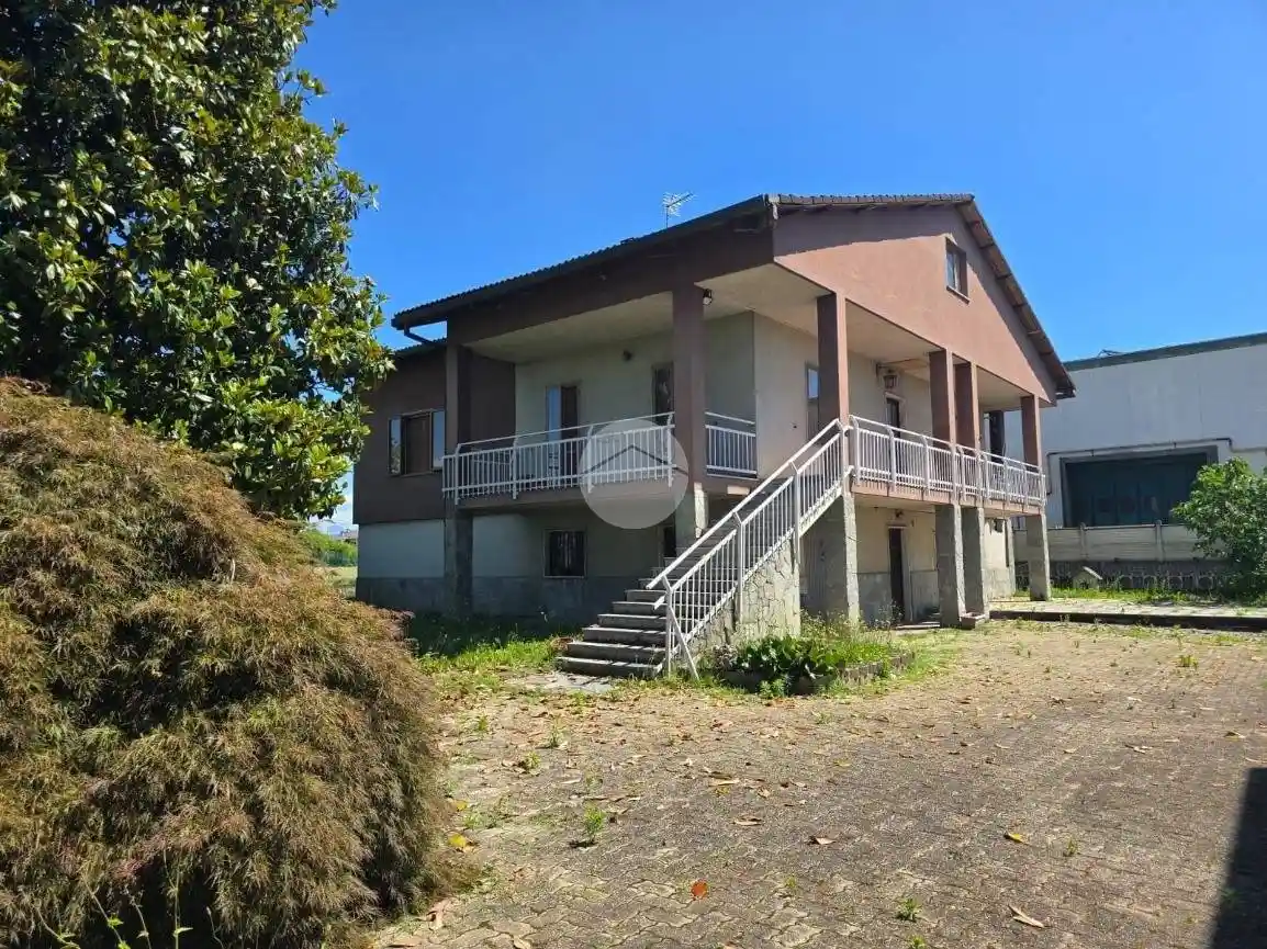 Villa in vendita a Bosconero