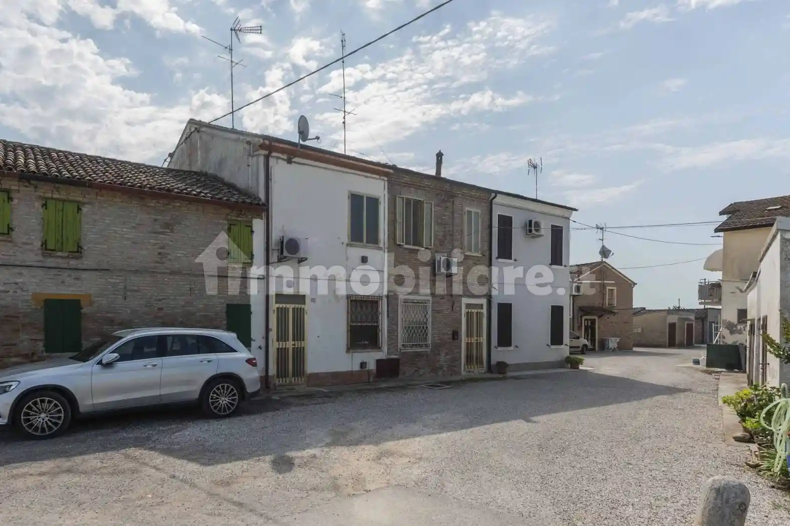 Villa in vendita a Tresignana