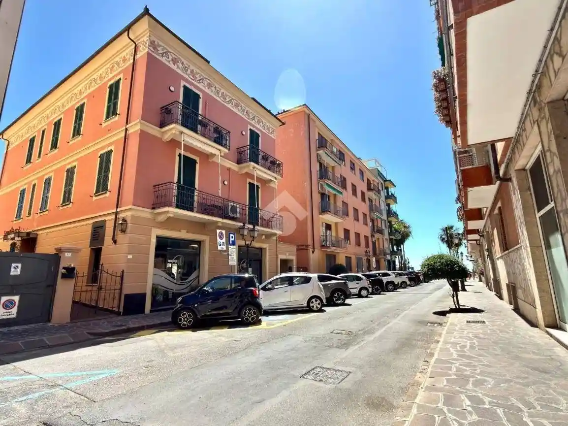 Appartamento in vendita a Alassio