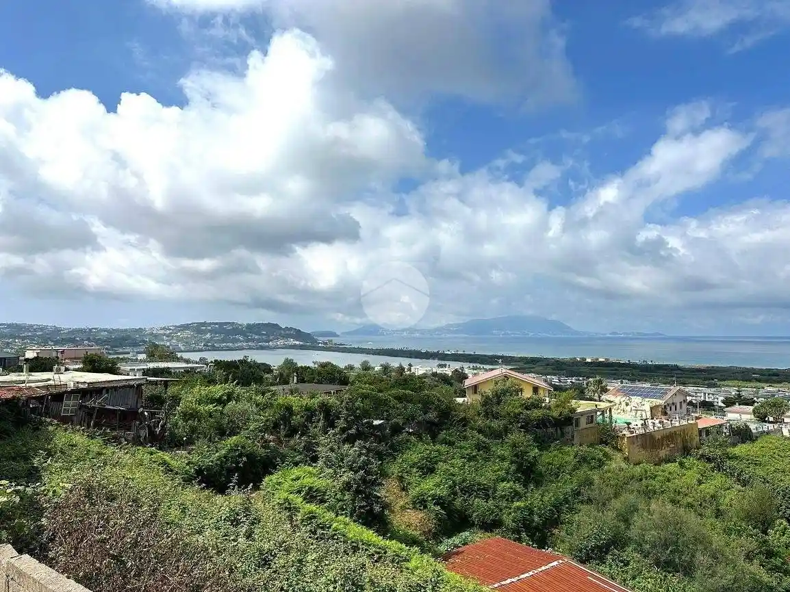 Villa in vendita a Bacoli