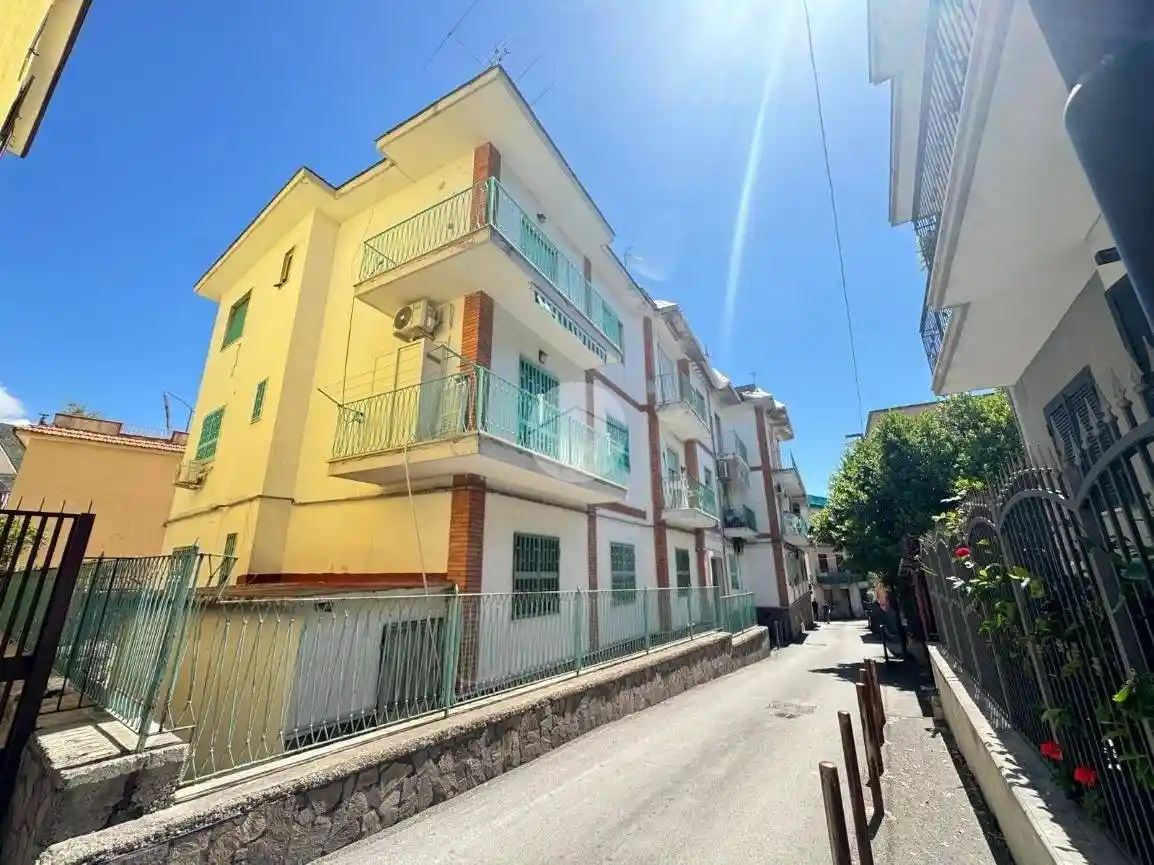 Appartamento in vendita a Pozzuoli