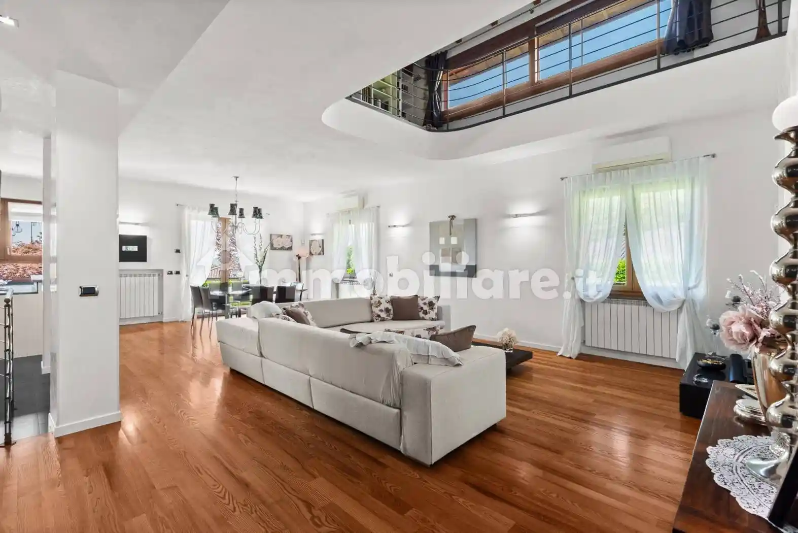 Villa in vendita a Montorfano