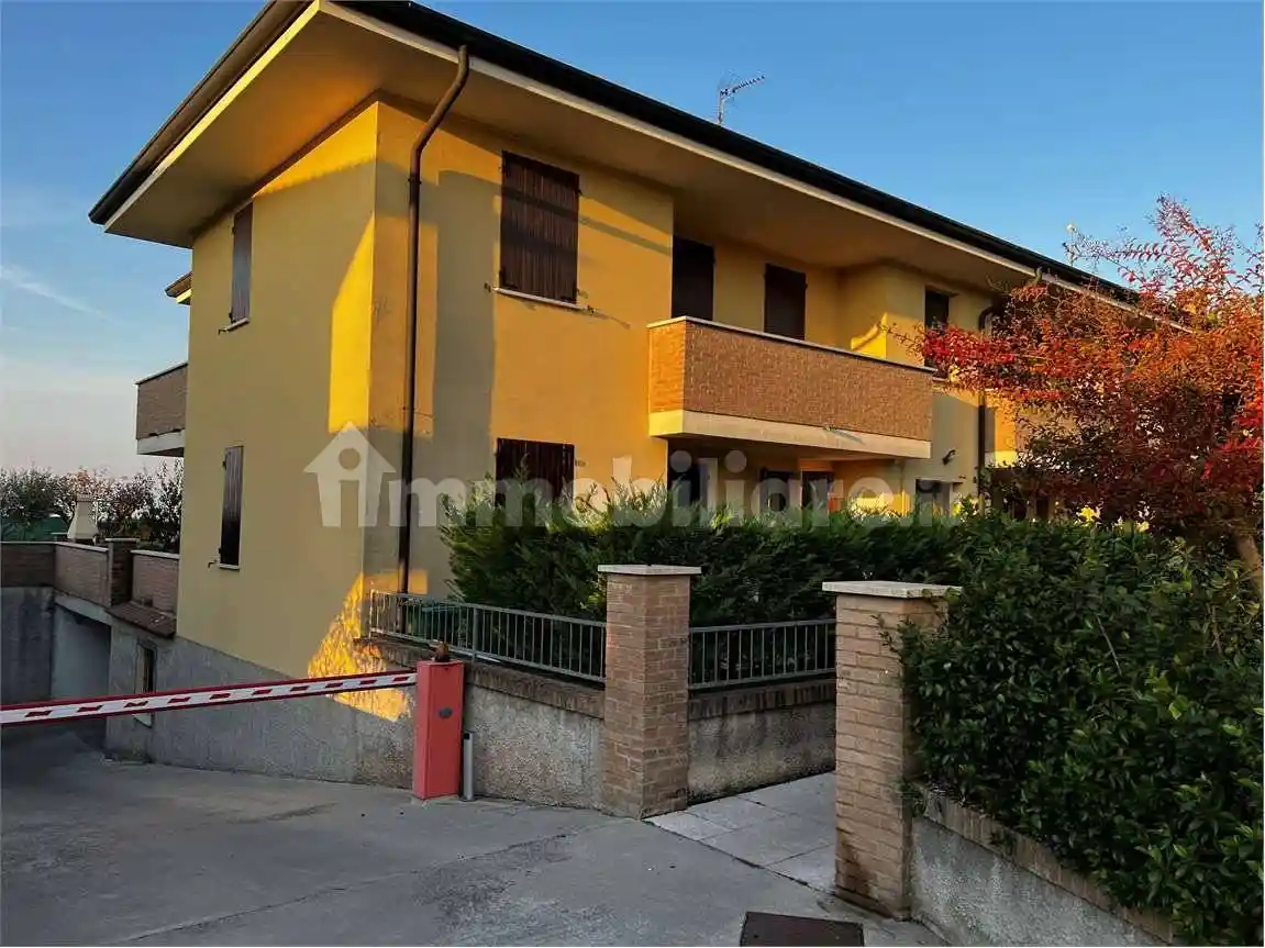 Appartamento in affitto a Curtatone