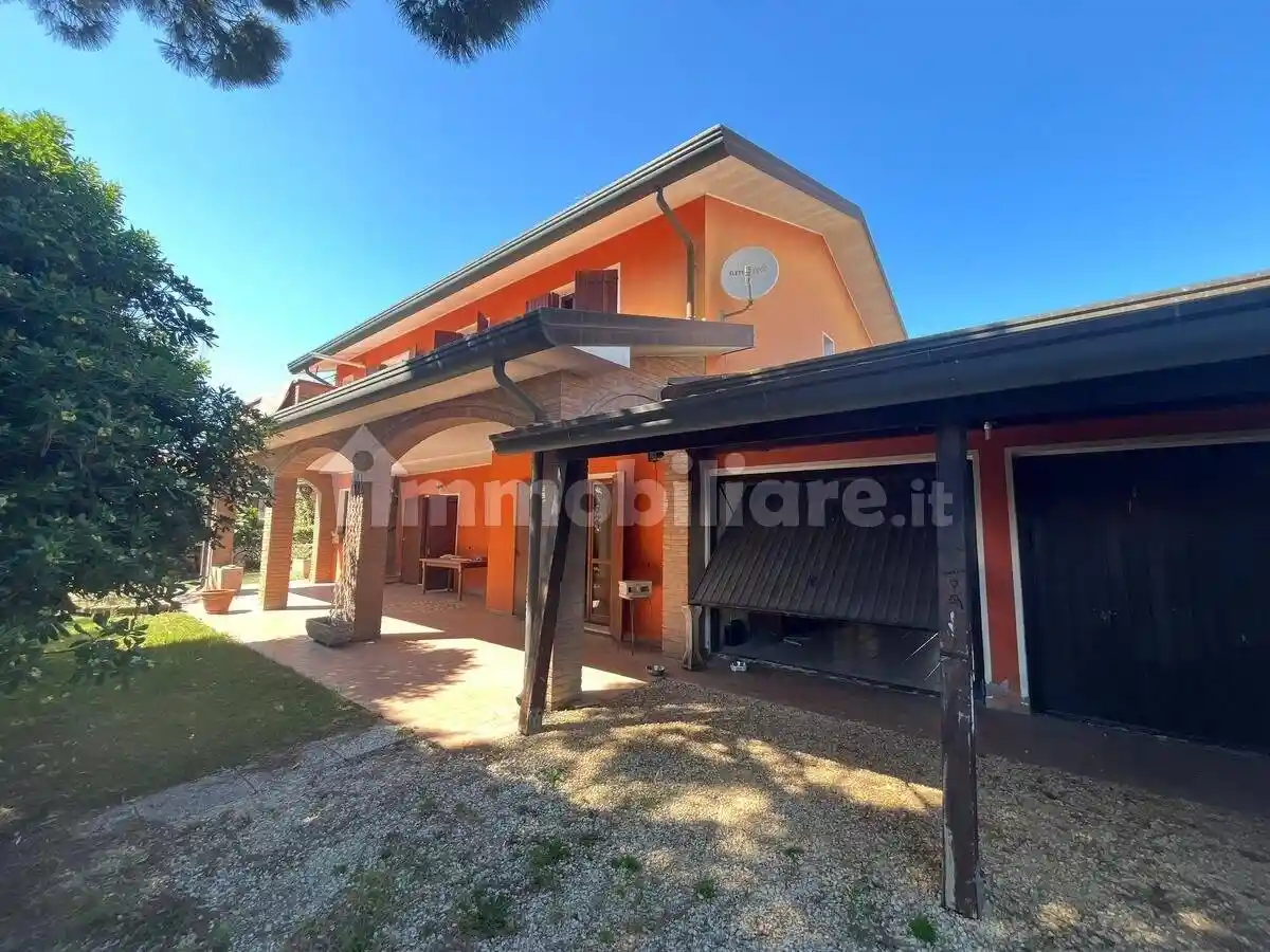 Villa in vendita a Porto Viro