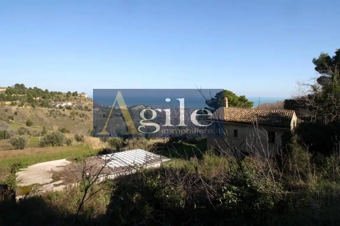 Rustico - Casale in vendita a San Benedetto del Tronto