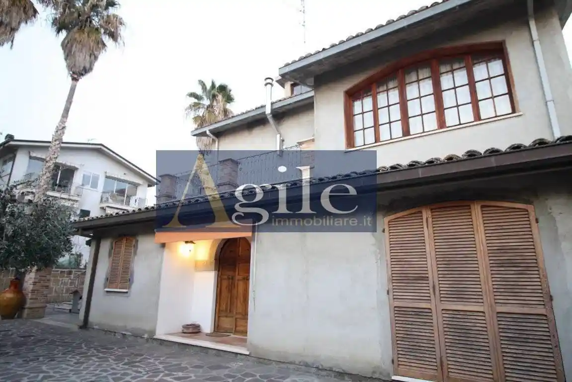 Casa indipendente in vendita a Alba Adriatica