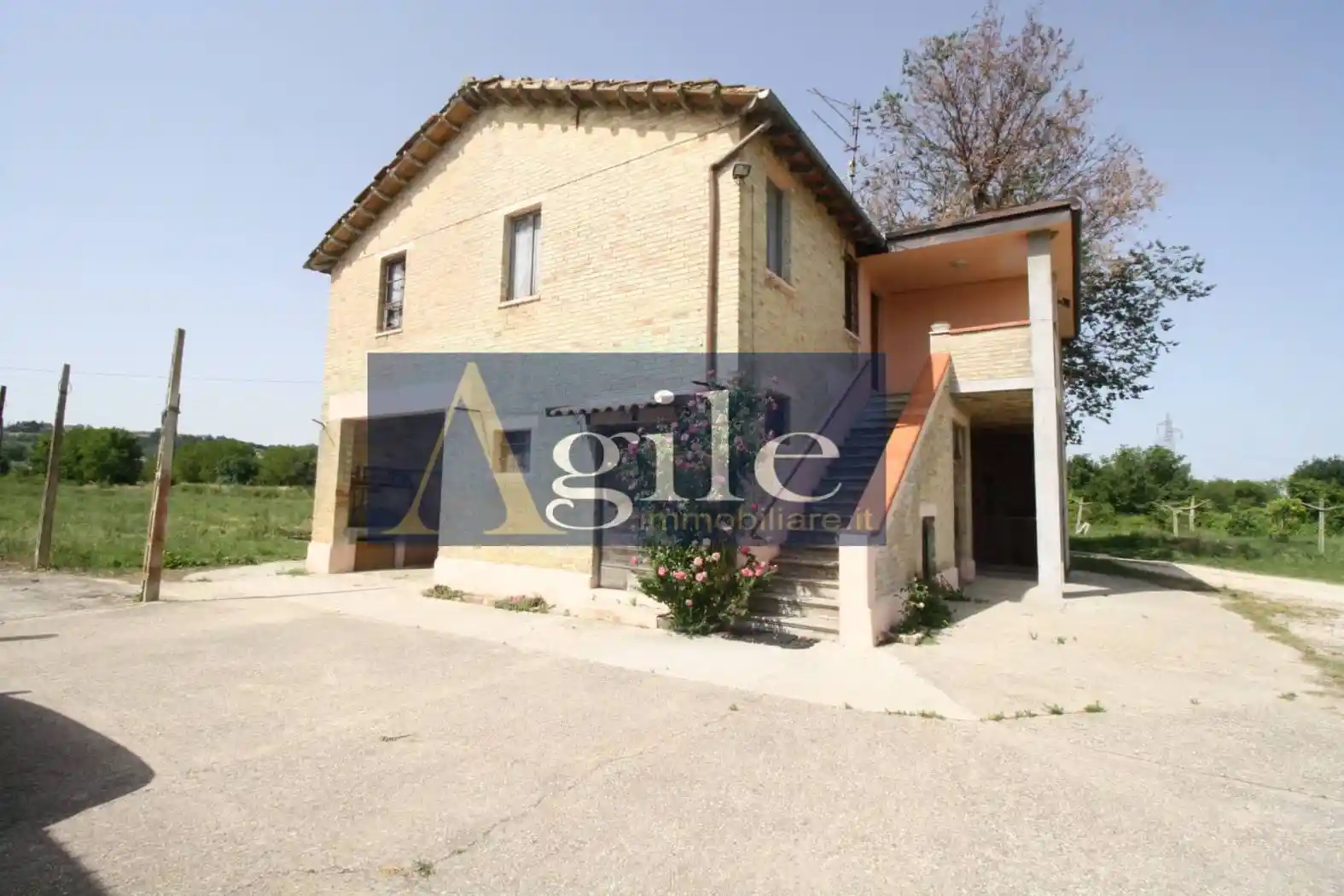 Rustico - Casale in vendita a Colli del Tronto