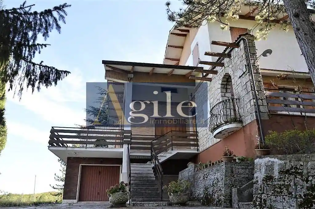 Villa in vendita a Ascoli Piceno