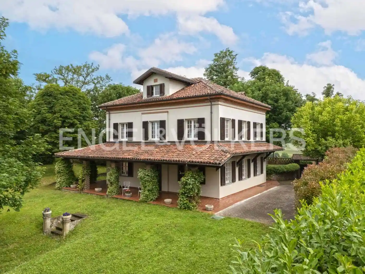 Villa in vendita a Castelletto Monferrato