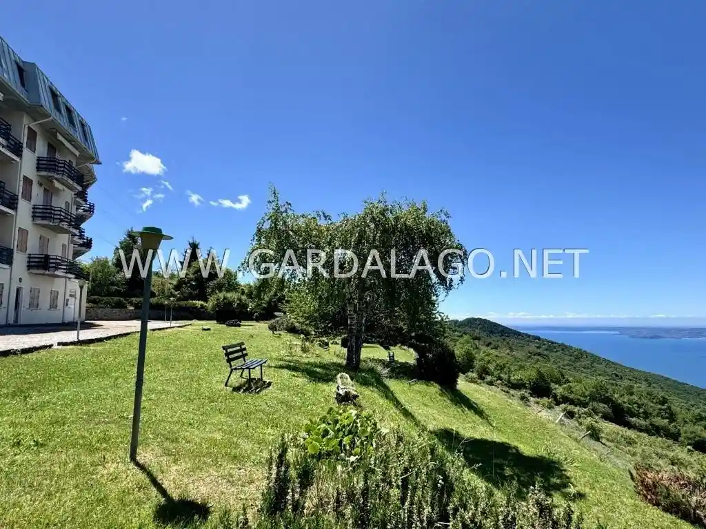 Appartamento in vendita a Brenzone sul Garda