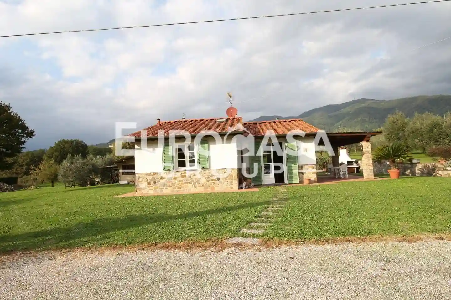 Villa - foto 2