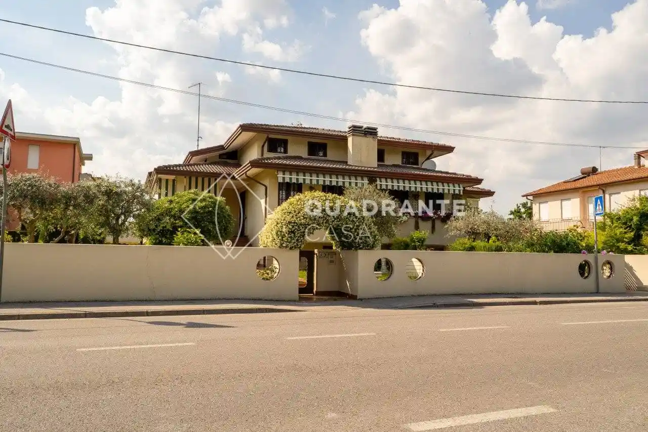 Villa in vendita a Montegrotto Terme
