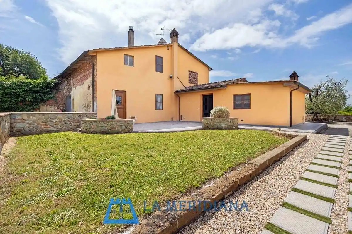Casa indipendente in vendita a Lamporecchio